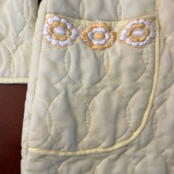Rare Vintage Girls Quilted Robe Embroidered Butter Cup Yellow XL - Picture 3 of 12
